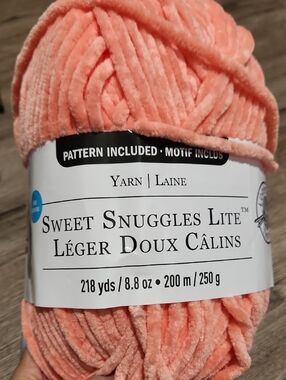 Loop & Threads Chenille Home Slim Chenille Yarn - Peach Pink